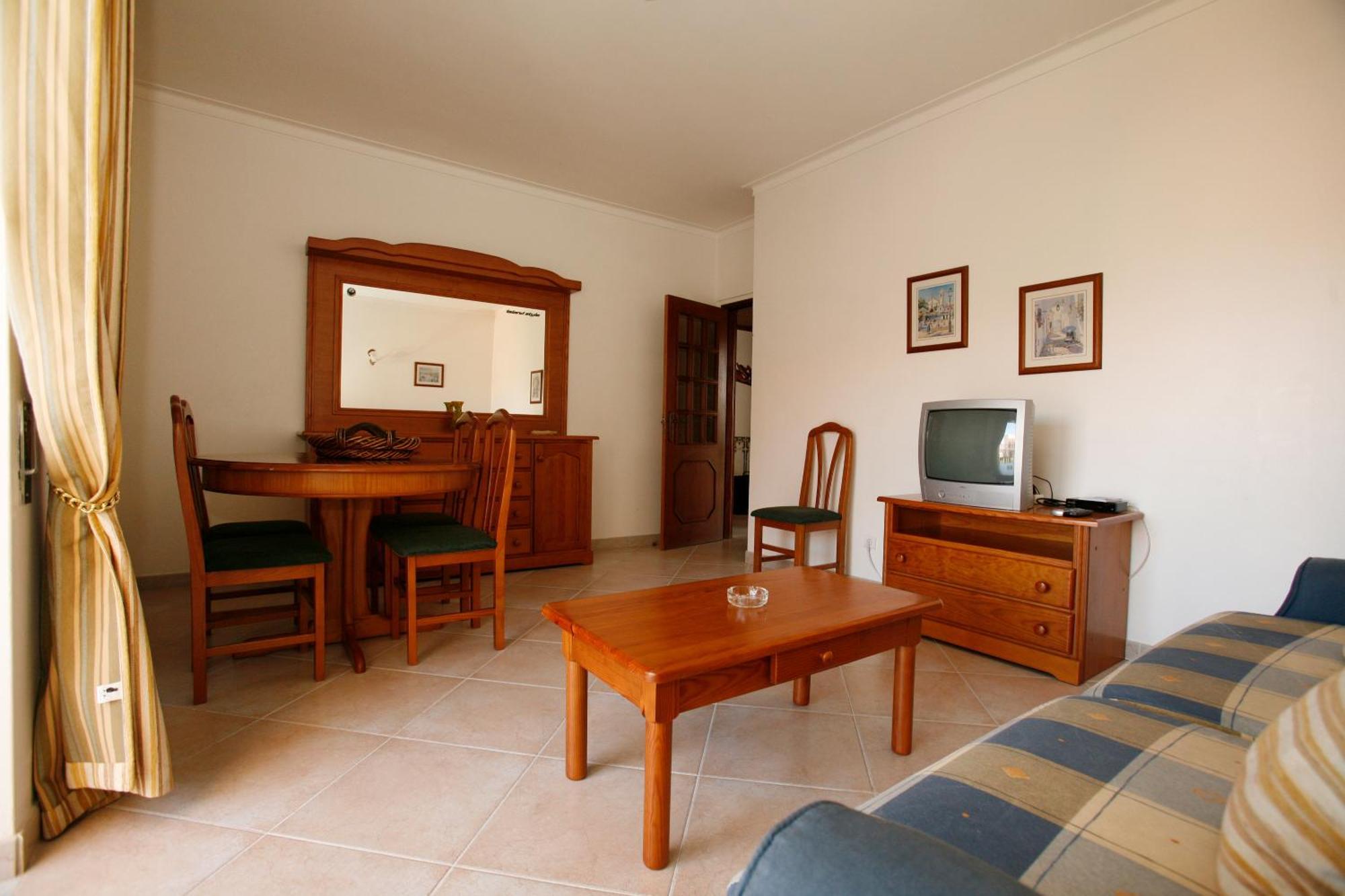 Apartamentos Coral Do Vau Portimão Exteriör bild