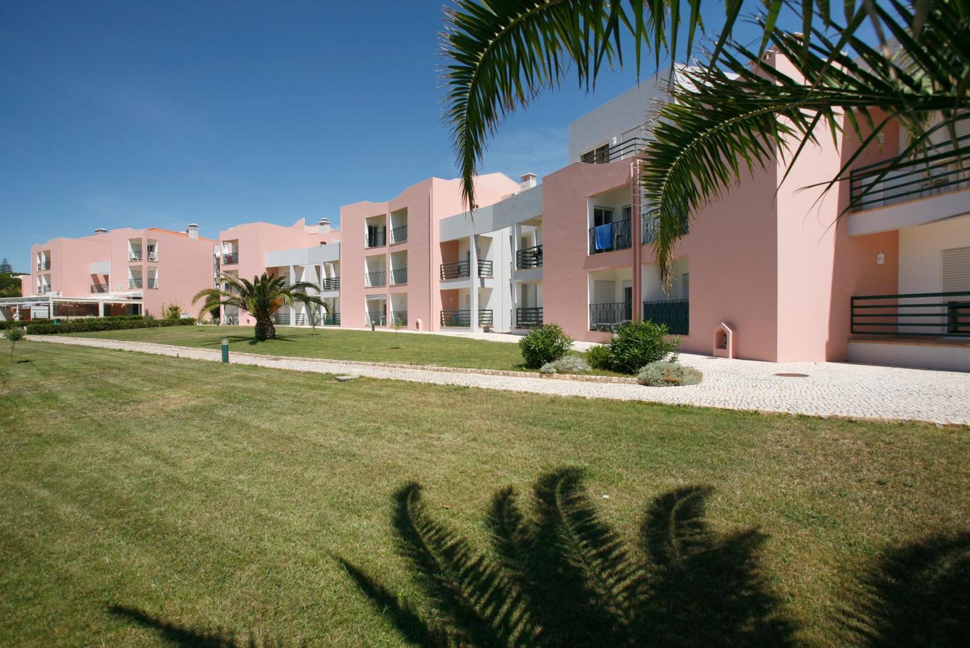 Apartamentos Coral Do Vau Portimão Exteriör bild