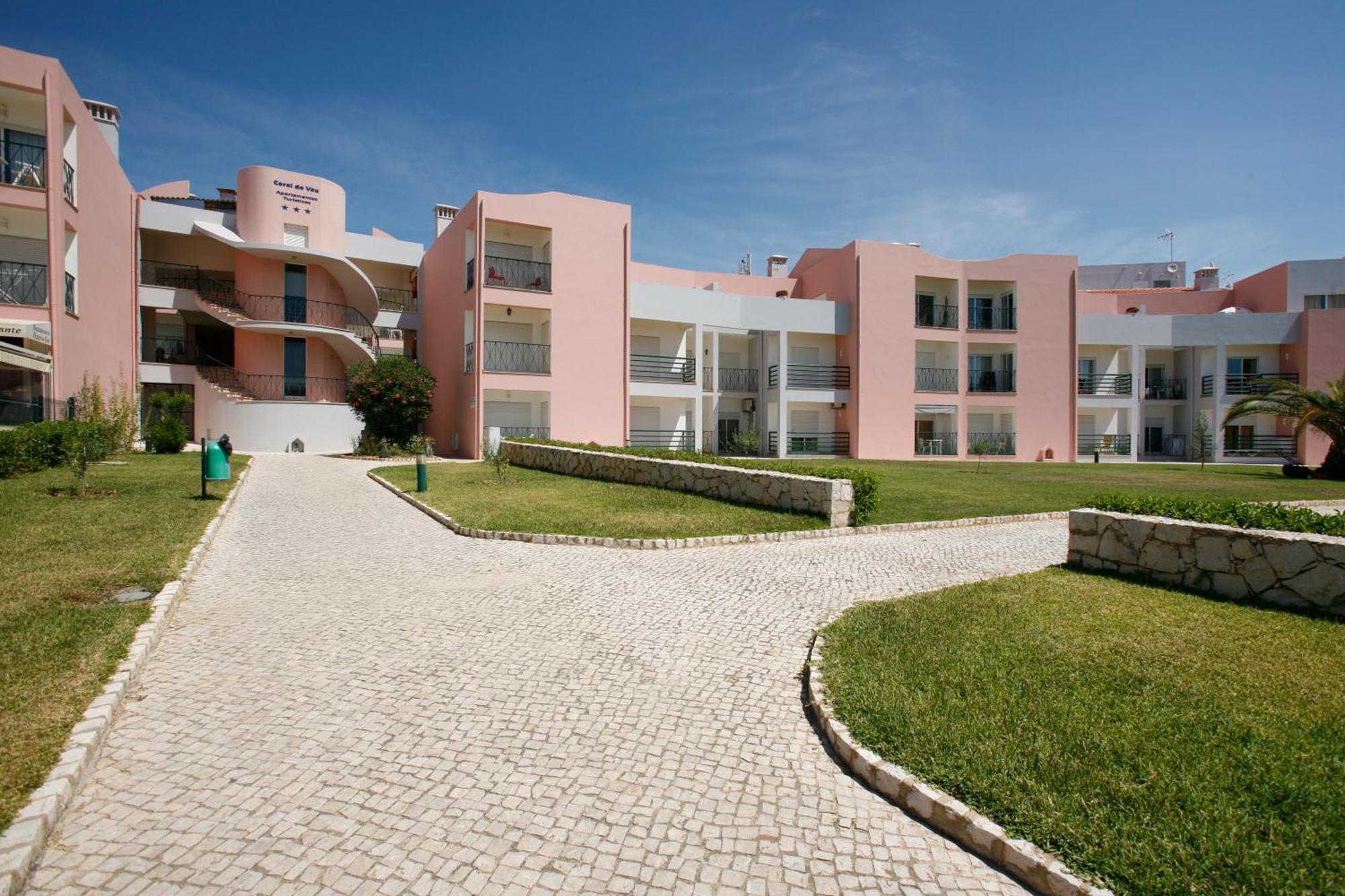 Apartamentos Coral Do Vau Portimão Exteriör bild